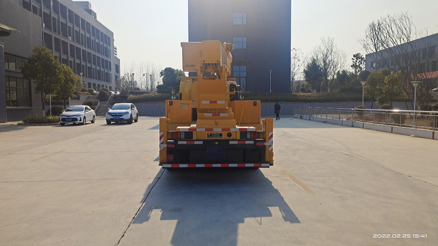 潤(rùn)知星牌SCS5091JGKQL6型高空作業(yè)車(chē)